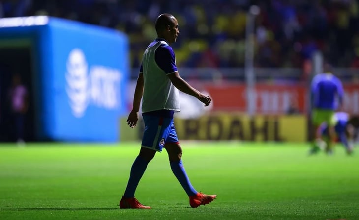 Rafael Baca se disculpa con la afición de Cruz Azul con una carta