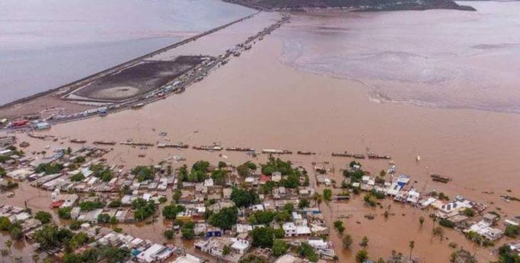 Lluvia incomunica a Sonora; colapsan carreteras y familias están inundadas 