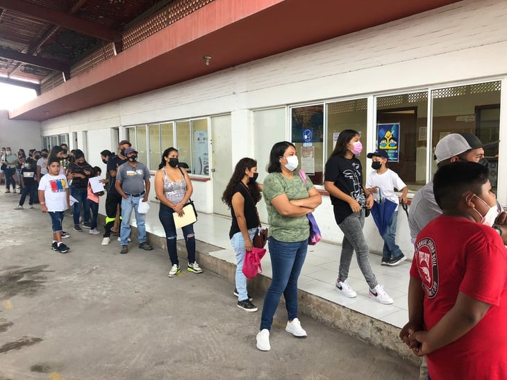 Becas de mil pesos para alumnos de Monclova 