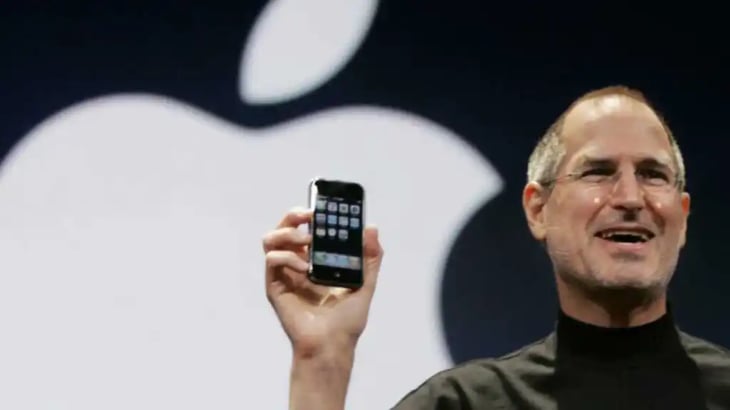 Subastan un iPhone de primera generación por 75 mil pesos