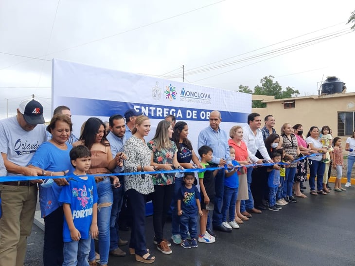Municipio entrega obra de pavimentación en colonia Leandro Valle