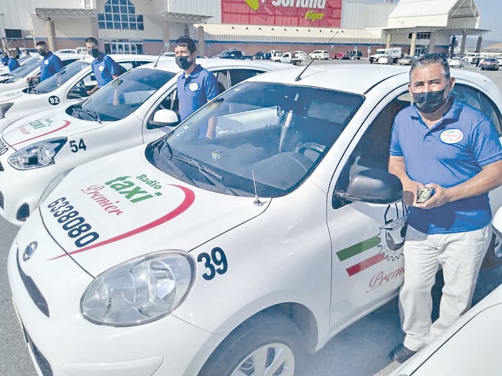 145 concesiones de taxis se reparten en tres organizaciones