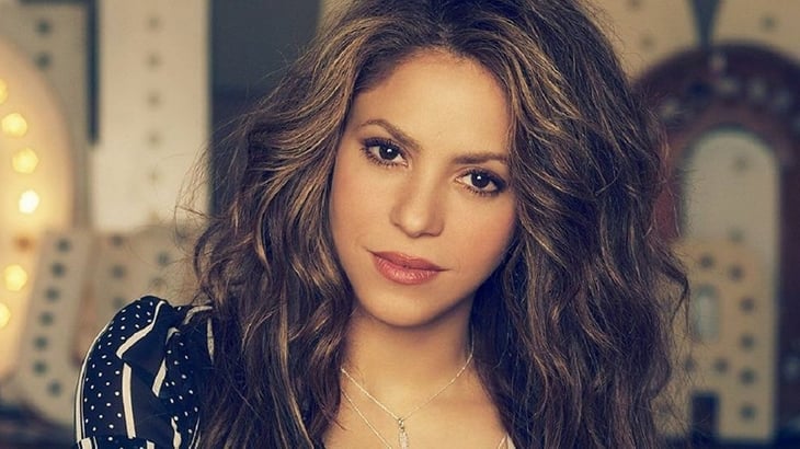 Los famosos reconocen la belleza e inteligencia de Shakira