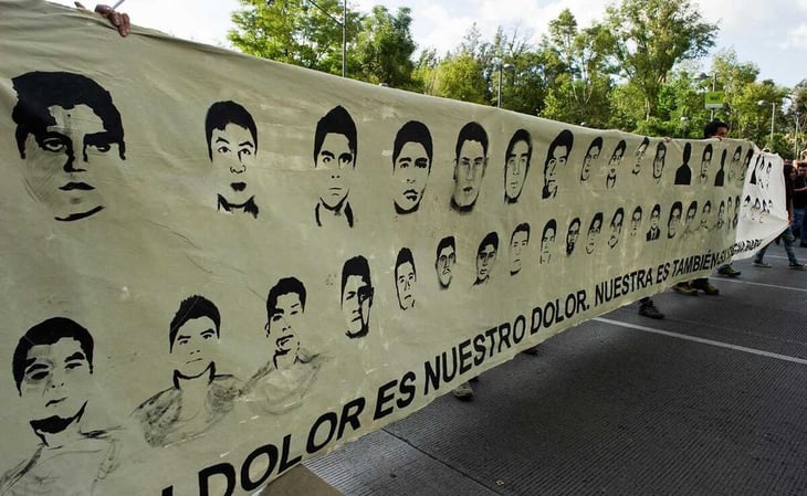Fotos con los Abarca y ascensos; quién es el coronel señalado de desaparición de los normalistas de Ayotzinapa