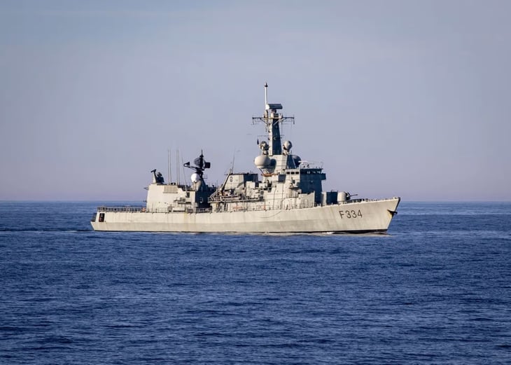 Fuerzas Armadas escoltan a tres navíos de guerra rusos en la ZEE de Portugal