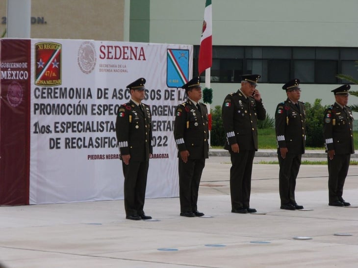 12 sargentos reciben reconocimiento en PN