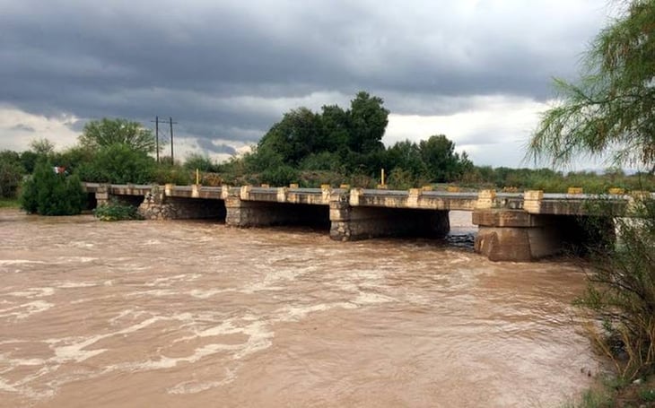 Más de cien personas en albergues Por creciente de río Aguanaval
