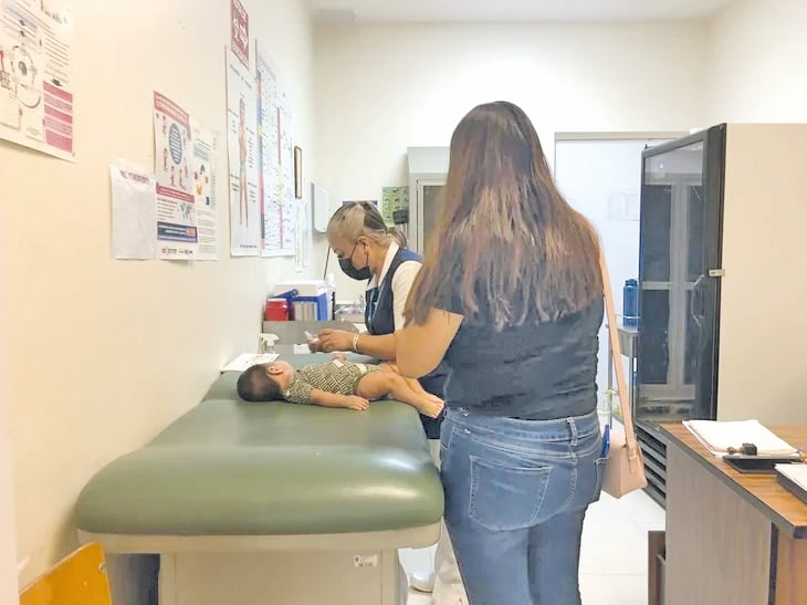 El Amparo Pape recibe vacunas BCG luego de carecer 3 meses de estas