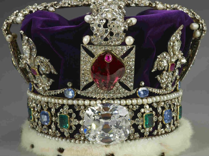 10 Datos curiosos sobre la reina Isabel II