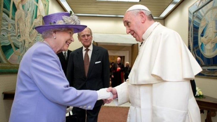 Papa: ‘Muy consternado’ tras la muerte de la reina Isabel II