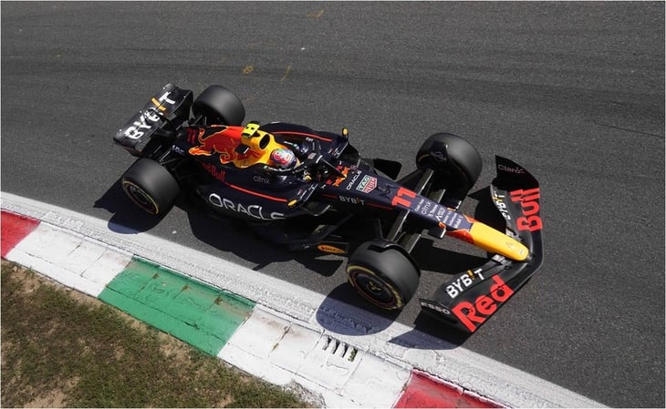 Checo Pérez mejora su tiempo y termina tercero en la práctica libre 3 del GP de Italia