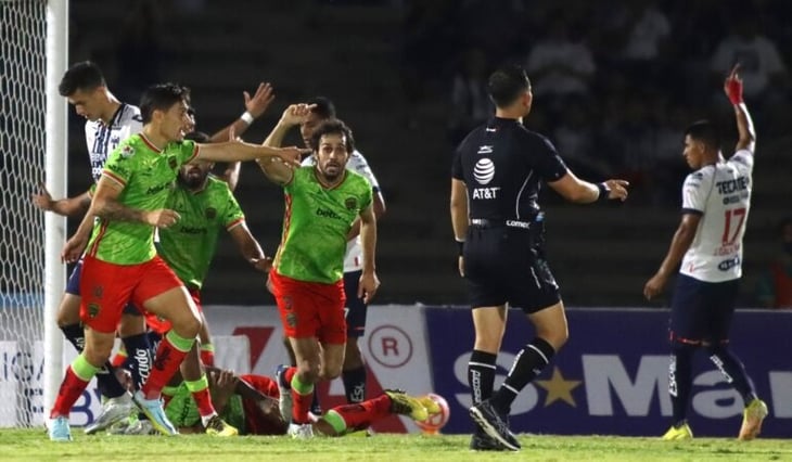 FC Juárez lanza dura indirecta contra la Liga MX por polémica jugada contra Monterrey