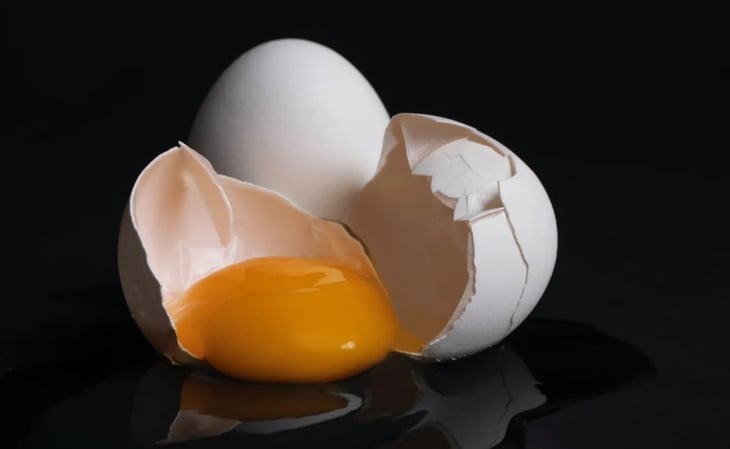 Qué pasa si le pones un huevo crudo a tu jugo o licuado