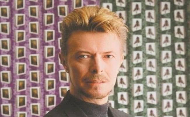 'Telling Lies' la canción que covirtió a Bowie en el primer artista en distribuir música por Internet