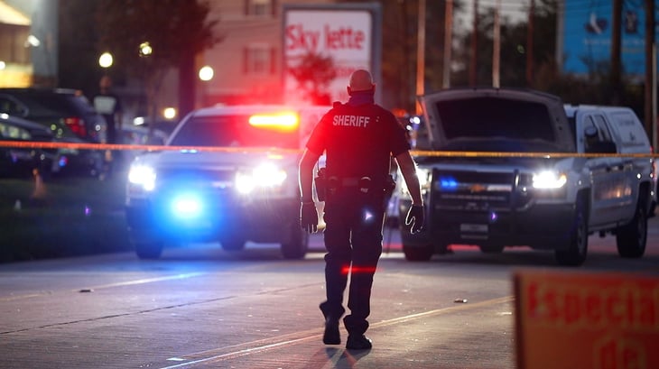 Autoridades investigan falsa amenaza de tiroteo en escuela de Houston