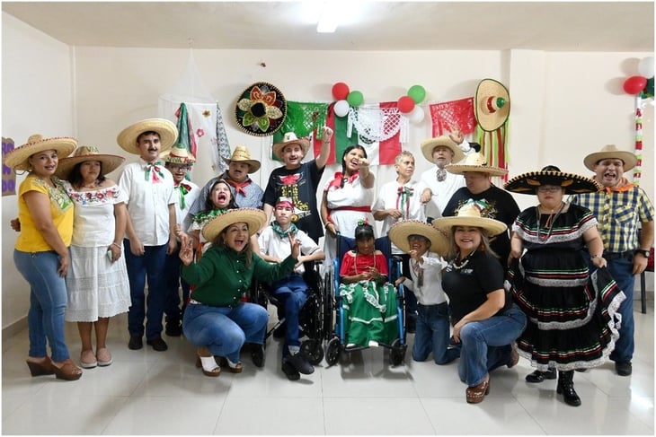 Celebran grupos de DIF Independencia de México 