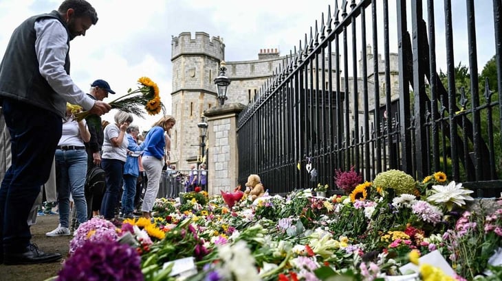 Turquía enviará un millón y medio de claveles al funeral de la reina Isabel II