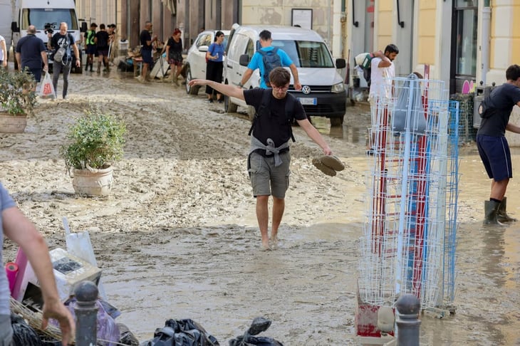 Se elevan a 11 los muertos por inundaciones en Italia