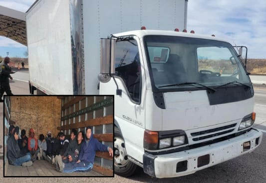 En Texas ¡Otra vez! encuentran migrantes en la caja de un camión