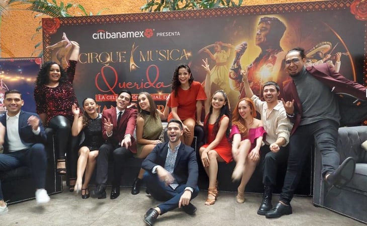 Juan Gabriel regresa a los escenarios con el show circense 'Querida'