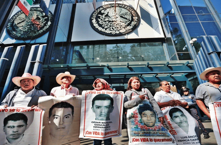 Dictan auto de formal prisión contra general y dos militares más por caso Ayotzinapa