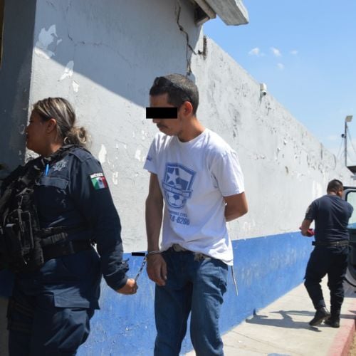 Adicto a los inhalantes fue detenido por drogarse en la vía pública en Monclova 