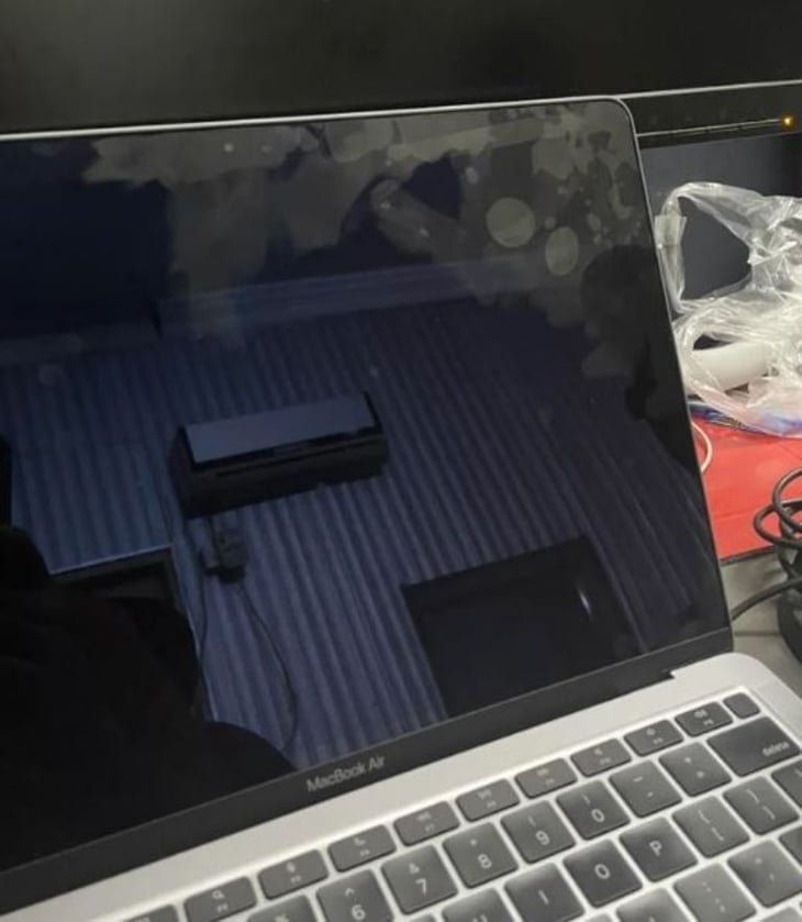 ¿Por qué es un gran ERROR colocar un protector de pantalla en tu MacBook? 