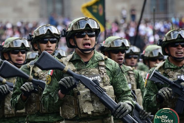 AMLO: Consulta de Ejército en las calles es un hecho