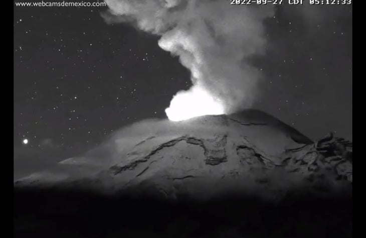 VIDEO: Volcán Popocatépetl presentó dos explosiones la madrugada de este martes 