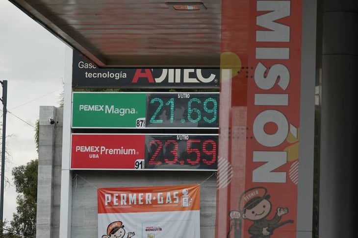 AMLO ya no tiene que presumir, EU con gasolina más barata