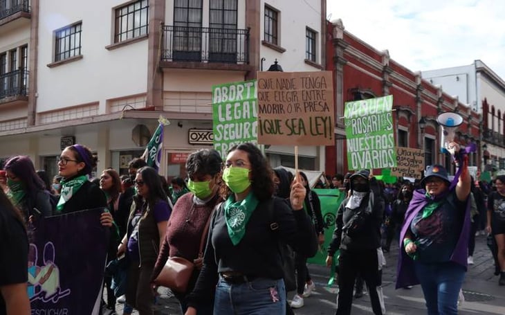 28S. Mujeres marchan para exigir la despenalización del aborto en Querétaro