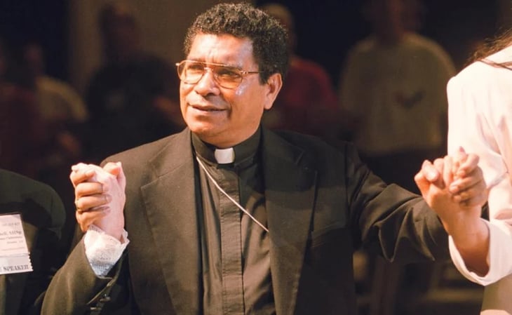 “El obispo me violó y abusó de mí': acusan a obispo ganador del Nobel de la Paz por abuso sexual