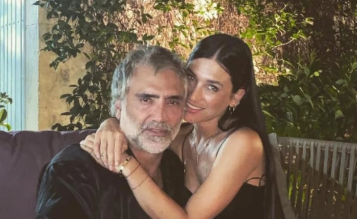 Alejandro Fernández 'El Potrillo' y su novia Karla Laveaga celebran 12 años juntos