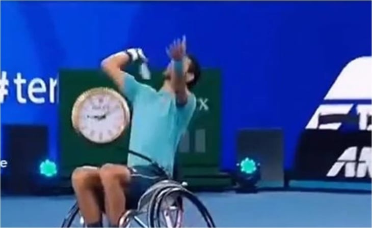 VIDEO: Novak Djokovic y una polémica jugada contra un tenista en silla de ruedas