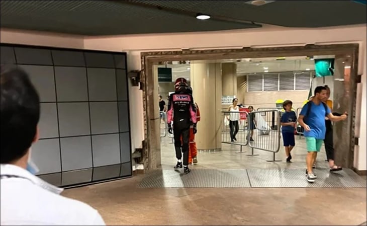 Piloto de la F1 tuvo que tomar el metro tras abandonar el GP de Singapur para volver al paddock
