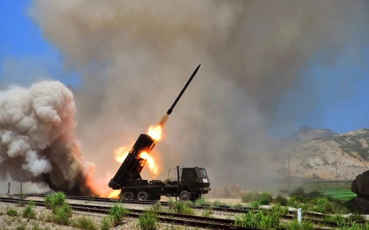 Corea del Norte disparó misil; Japón pide a población buscar refugio