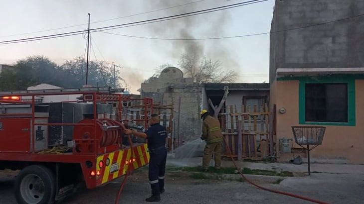HCBPN sofoca incendio en Villas del Carmen en Piedras Negras 