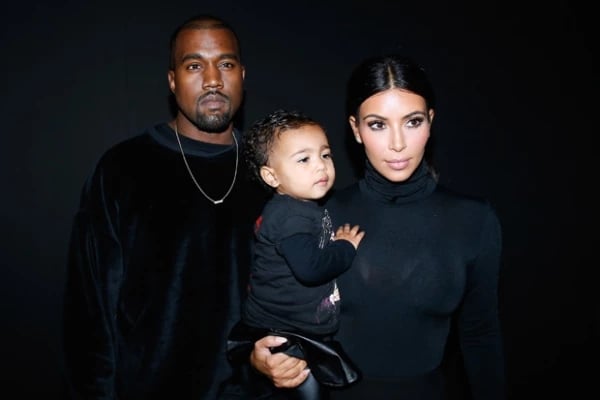 Kanye West acusa a las Kardashian de secuestrar a su hija 