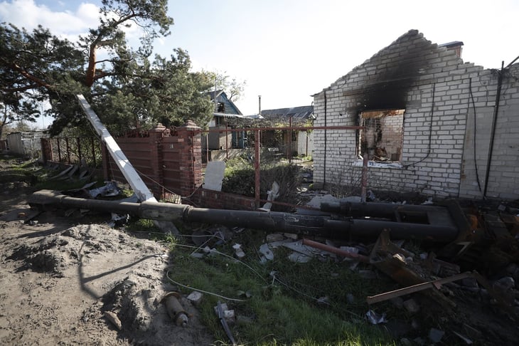 Suman 14 muertos por bombardeo en Zaporiyia; central nuclear funciona con generadores de emergencia