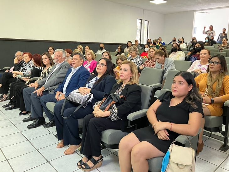 El club de Mujeres Profesionistas de Monclova celebró 35 años de labor