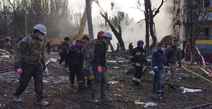 Ucrania reporta 17 muertos por bombardeo ruso