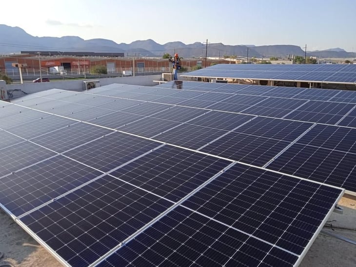 Instala Canacintra paneles solares en Saltillo 