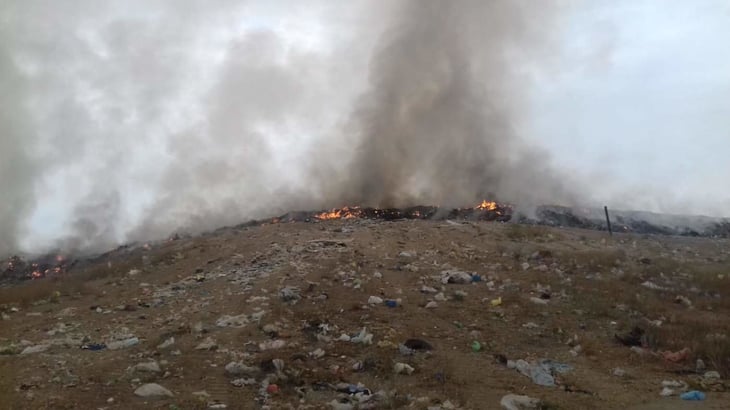 Incendios en contenedores al alza, crearon uno en el relleno sanitario en Monclova 