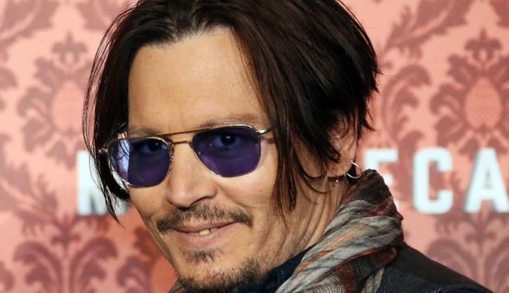 Johnny Depp ¿eres tú? El actor se muestra sin barba, sin bigote y rejuvenecido