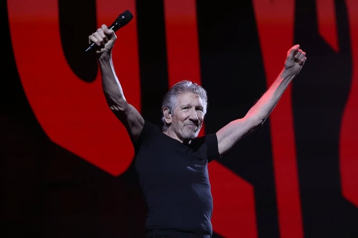 Roger Waters criticó la militarización  en el mundo, en concierto