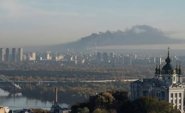 Más de mil ciudades de Ucrania sufren apagones tras ataques a rusos, afirman funcionarios
