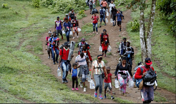 Migrantes venezolanos sufren por acuerdo entre México y EU