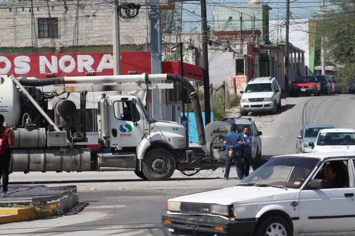 'Ahorca' SIMAS tráfico en Zona Centro de Monclova 