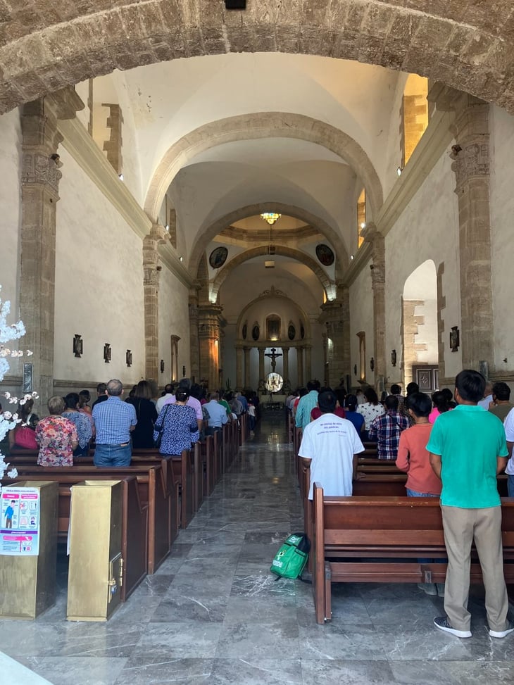 Iglesias aumentan asistentes en Monclova 