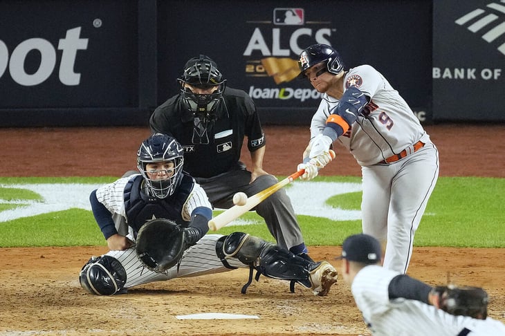 Astros gana a Yankees el tercer juego con blanqueada